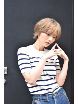 ウィローズ(WILLOW'S) ブラウンベージュ_大人ボブ_前下がりボブ_ショートボブ