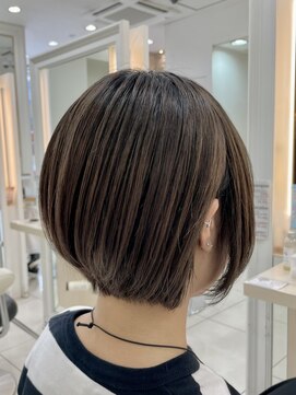 アッシュ 小岩店(Ash) 首元キュッと！ショート