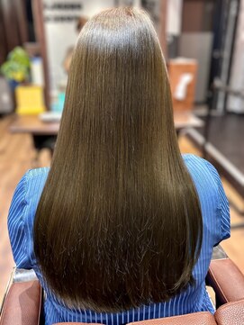 トウキョウマスタード(TOKYO MASTARD) 2025!ツヤ髪オリーブベージュ ULTOWA 髪質改善!