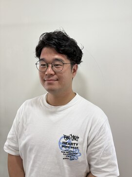 ヘアーアンドメイクアップモパ メンズパーマ