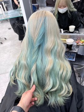 オズ 郡山駅前店(OZ) ケアブリーチベージュで柔らか質感ダブルカラーパープルで透明感