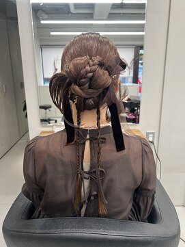 バルベストーキョーサウス(BARBES TOKYO SOUTH) リボン風カチモリアレンジヘア【清板】