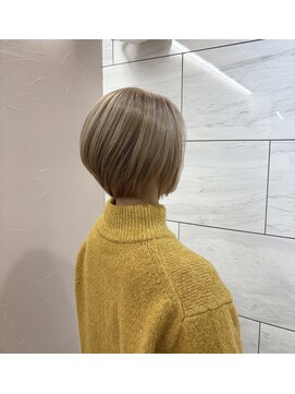 ループ(LOOP) ミルクティーベージュカラー