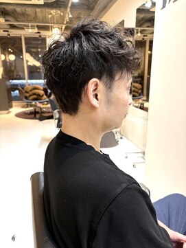 デフィー(DEFY) メンズ ショート パーマスタイル