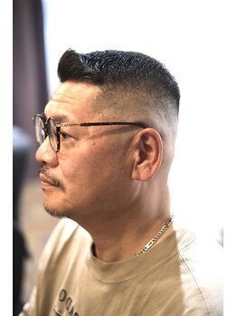 アモ(Amo)の写真/【営業時間】（平日9:00～21:00迄／土日祝9:00～20:00迄）お仕事前や終わりにもご利用可能なバーバーです。