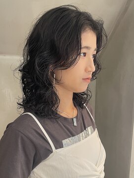 スヴニール(souvenir) ミディアムパーマ　外国人風パーマ　くせ毛風パーマ