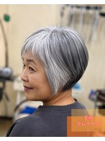 エフプロモーションフローラ(FLORA)&nbsp;上品グレイヘアショートボブ