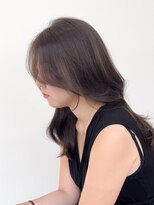 シュヴー 浦安店(CHEVEUX)&nbsp;顔周り レイヤーカット レイヤー 韓国風 オリーブベージュ