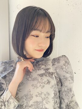 ラミ(L'ami) 『 ワンカールボブ × グレージュ』小顔スタイル