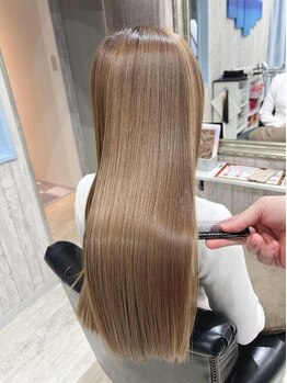 シーラ 光の森(Sea-La)の写真/《Aujua認定salon》髪質に合わせて創るフルオーダーメイドの"髪質改善トリートメント"で史上最高の艶髪へ。