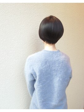 エルサフィロ ヨドヤバシ(el zafiro yodoyabashi) 【elzafiro yodoyabashi】サロンスタイル　クリアーショート21