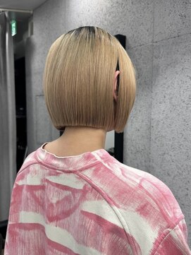 ラフ 立川(Laff) 簡単スタイリング/切りっぱなしボブ/立川/ハイトーンカラー