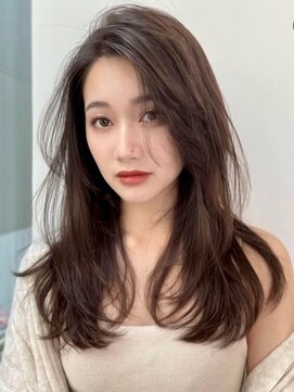 トイ(TOI) ニュアンスストレート/セミロング