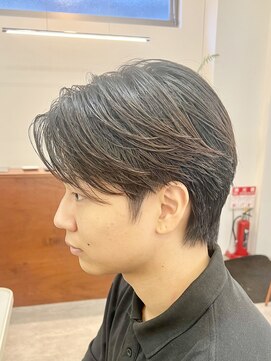 ファルベ(Farbe) ニュアンスパーマ/センターパート/ベリーショート/アッシュ