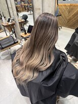 ルーフアクト(LUFE act)&nbsp;ホワイトベージュ×バレイヤージュ