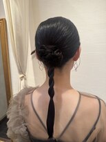 ブラウ ネイル パーティー(Blau Nail Party)&nbsp;ローポニー アレンジ