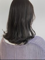 バイエイト(X8) オフィスカジュアルな暗髪グレージュ