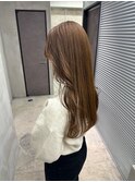 オリーブベージュ
