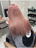 ピンクベージュ
