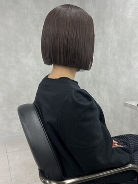 ロエム(Loem) 【MIYA】ブラウングレージュ × ボブ