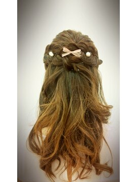 アローズ ステラプレイス店(HELLO'S) 編み込みハーフアップ