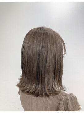 ピチカート(pizzicato) ミルクティーベージュ 外ハネボブ