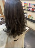 ロング×透明感アッシュグレー
