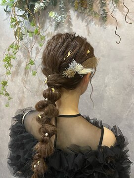 スリー(THREE) ヘアセット