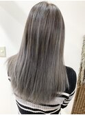 シルバーグレー
