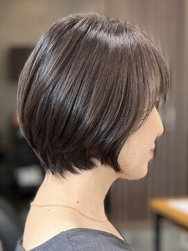 アトリエコア(Atelier Coa) ショートカットショートボブハンサムショートグレージュカラー