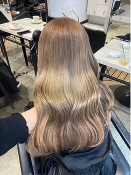 ルティア 池袋(Lutia)の写真/透け感カラー・ハイライト・Wカラー!センスある美容師がパーソナルカラーに合うオーダーメイドカラーを実現