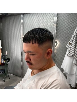 クロップ×フェード