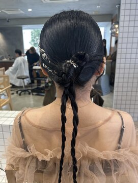 ニーイチイチ(211) カチモリ/ヘアセット