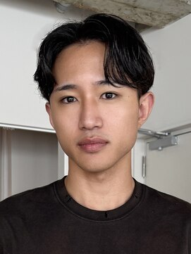 トッド(tod) 大人ニュアンスパーマ色気パーマメンズパーマセンターパート眉毛