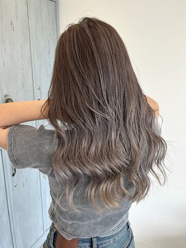 ロテ(LOTE.) 黒髪/クラゲヘアー/オリーブグレー/小顔/ココアベージュ/一宮