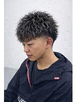 メンズ ラピス(Men's Lapis)&nbsp;ダレルパーマ × ホワイトメッシュ ダウンバング