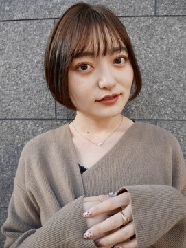 シュシュ(shushu) ぱっつんと軽めのショートボブ　【有海一生】