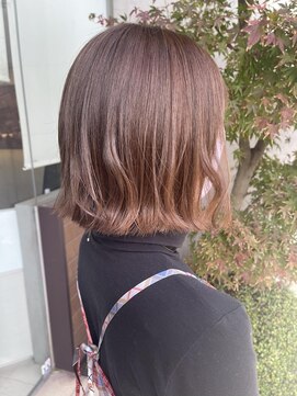 エム インターナショナル 春日部本店(EMU international) 切りっぱなしボブ