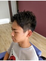 ブルブンガ(Berbunga)&nbsp;フェードカット束感ショート×スリークショートビジカジヘア