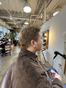 ビハインドザカーテン(BEHIND THE CURTAIN) スパイキーショート×ミルクティー