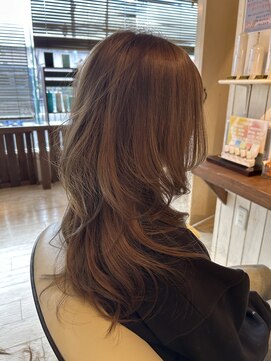 ロール(Roll) ロングレイヤー内巻きスタイル