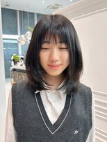 アルティファータ(artifata)&nbsp;ミディアムレイヤー　顔まわりレイヤー　レイヤーカット