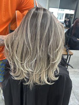 エイム(AiM) バレイヤージュ