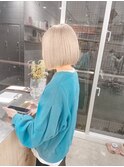 ホワイトカラー/ハイトーンカラー/ボブ/髪質改善/縮毛矯正/新宿