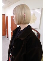 ウィットサークル(wit circle) ブロンドボブ