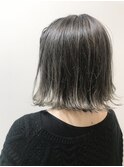 アッシュグレージュ