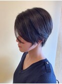 暗髪×ハンサムショート