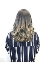 アヤナ バイ アヤラ(ayana by ayala)&nbsp;モノトーングラデーション〈浦安 美容室〉