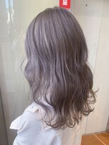 ジーナ 渋谷駅前(Zina)&nbsp;【Zina　渋谷】イメチェン毛先パーマ耳かけ×フォギーベージュ