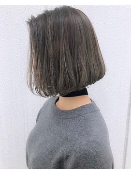 ラル 立川(lar) ブルージュボブ_オリーブベージュレイヤーカットウェットヘア